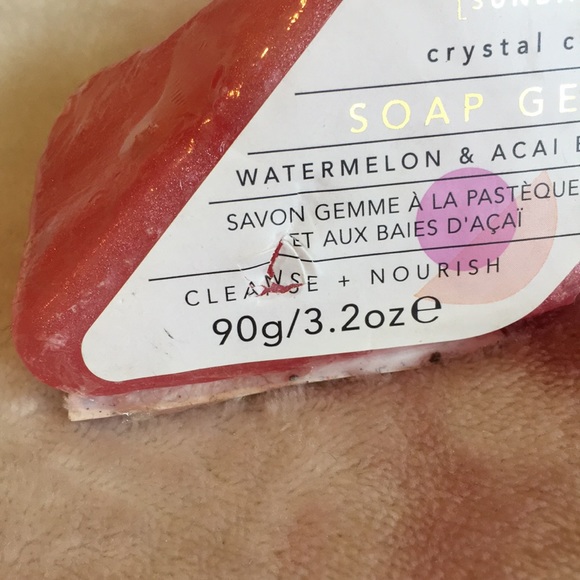 Scented Soap Gem by Sunday Rain Watermellon Acai Berry NWT 3.2 oz - Picture 3 of 12